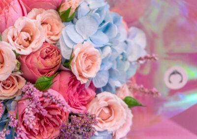 ramo mix de flores rosas